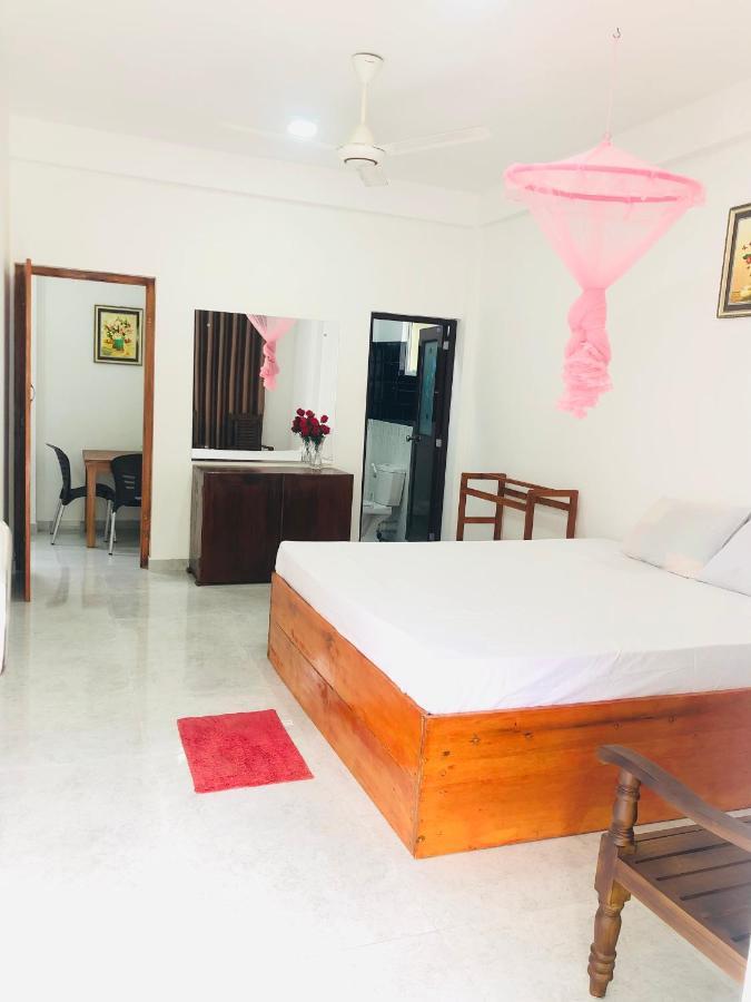 Senarathna Guest House Weligama Bagian luar foto