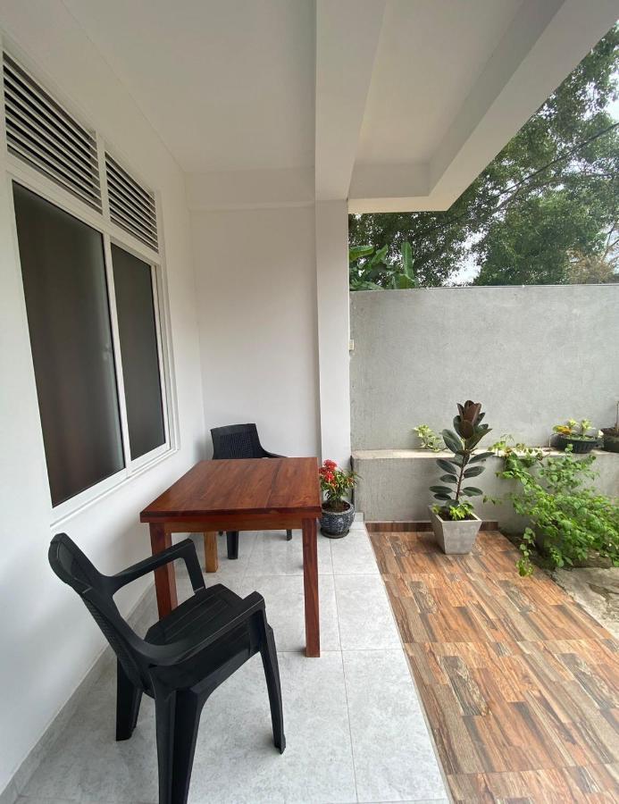 Senarathna Guest House Weligama Bagian luar foto
