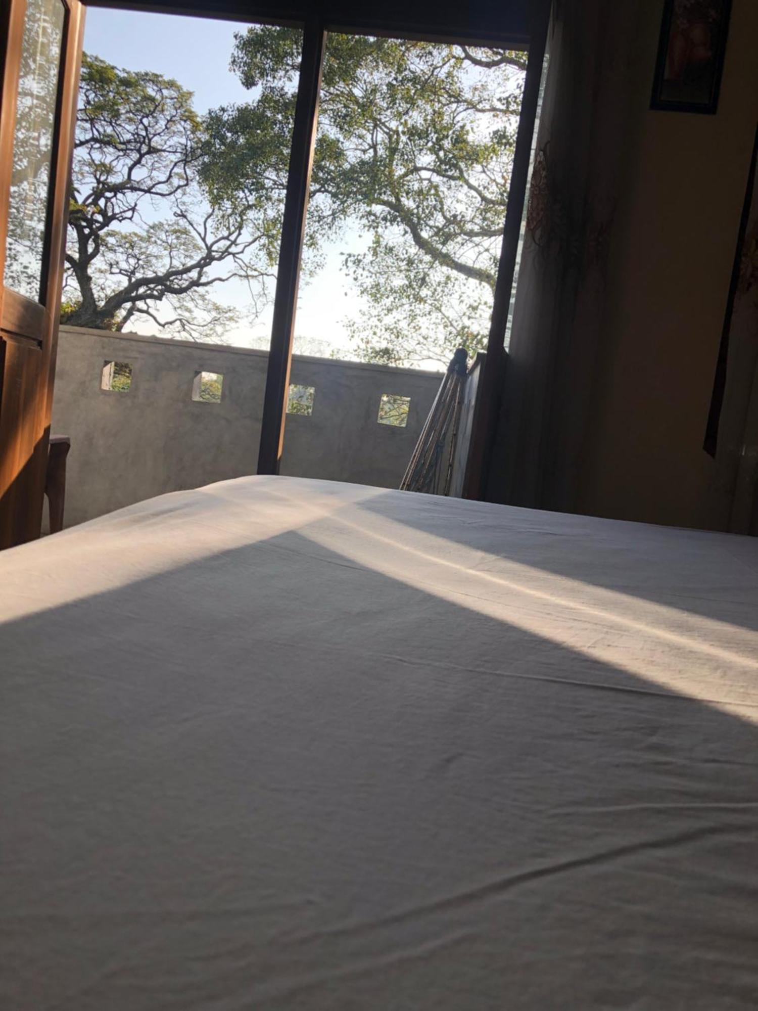 Senarathna Guest House Weligama Bagian luar foto