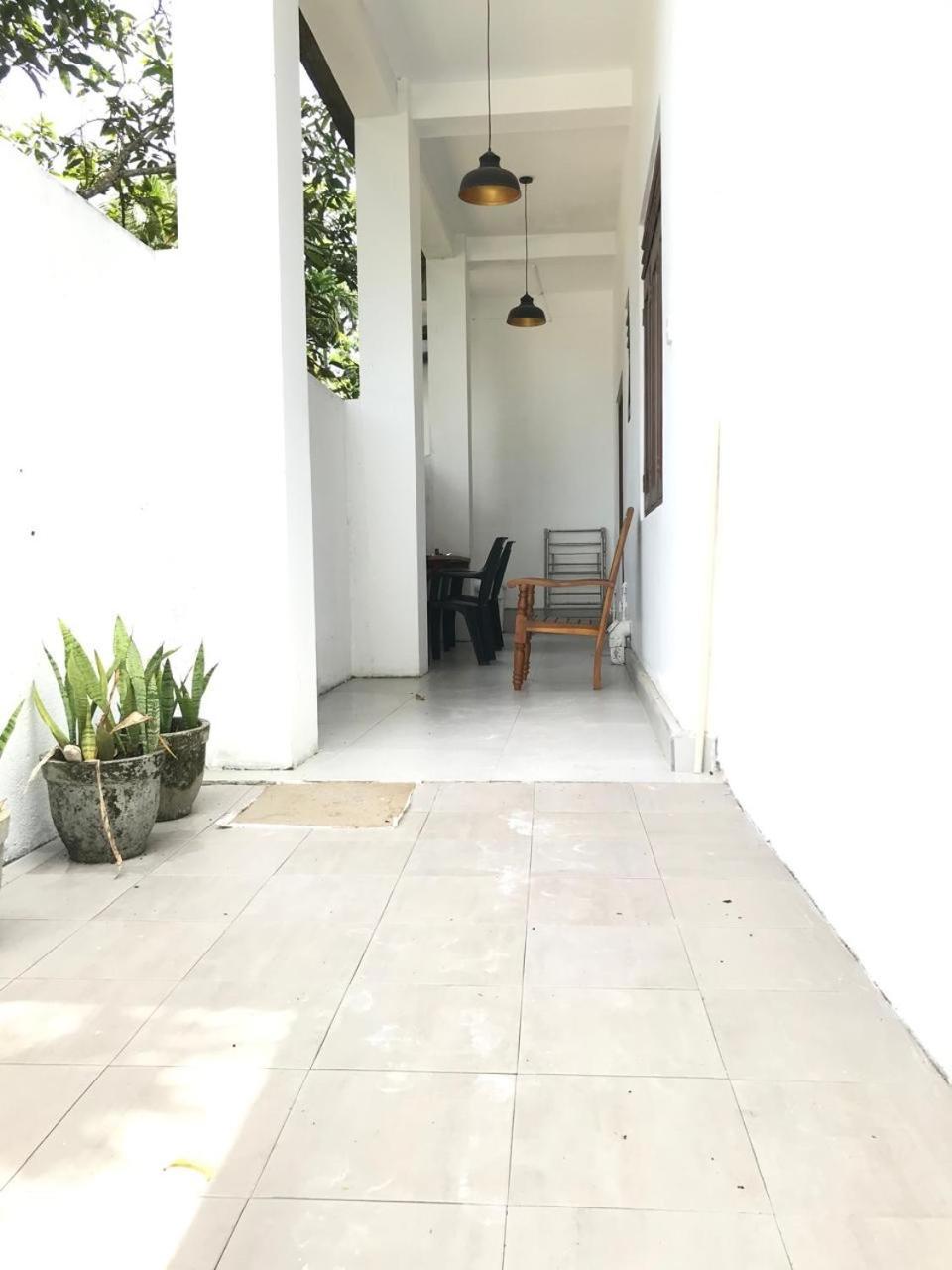 Senarathna Guest House Weligama Bagian luar foto