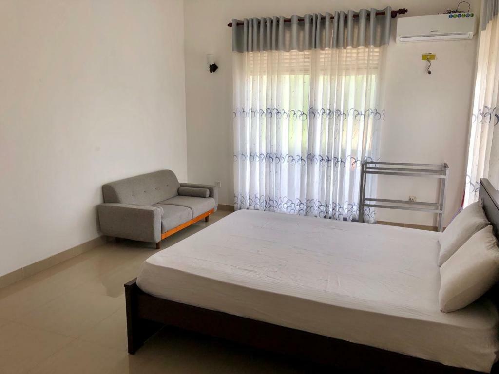 Senarathna Guest House Weligama Bagian luar foto